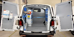 011_The other Transporter with Syncro racking for an electrician