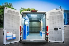 01_Syncro System’s mobile showroom in the Citroen Jumper L3 H2