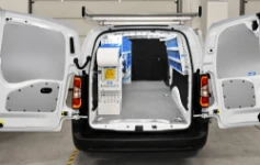 01_The electrician’s Opel Combo L2H1