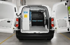 01_The Fiat Doblò with racking for a kitchen appliance installer