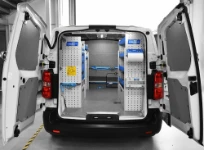 01_The Vivaro L2H1 with a complete racking solution for installing industrial barriers