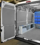 02_Robust worktops with cargo lashing systems in the Ducato 