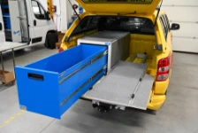 02_Syncro’s large long drawer, accessible from the back of the pickup