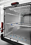 02_The Ducato’s complete lining system and its Syncroblock rails on the left side