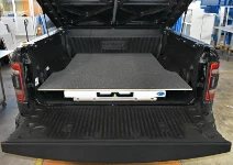 02_The pull-out slide with a marble-look covering on the Dodge Ram