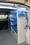 03_Open shelves, accessories and metal drawers on the right of the Express