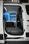 03_The shuttle-type case compartment in the kitchen appliance installer’s Doblò