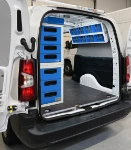 03_Transparent containers on the right of the Doblò L2 H1