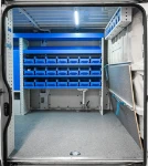 04_The case compartment and cargo lashing accessories in the electrician’s Ducato