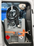 04_The Doblò’s bulkhead with compressed air tank and under-roof hooks