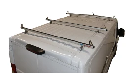04_The Jumper’s roof rack, with load stops and rubber profiles for safe and scratch-free transport