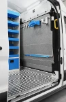 04_The Transit’s bulkhead equipped with Syncro cargo retaining systems