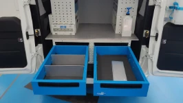 04_The underfloor drawers opened to show the dividers and non-slip mats