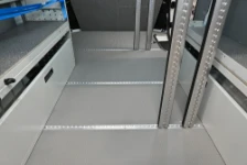 05_A closeup of Syncro’s milled rails for cargo bars on the Trafic’s floor