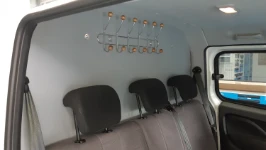 05_Coat hooks in the cab of the Fiat Doblò