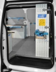 05_Side door access to the Peugeot Expert’s racking