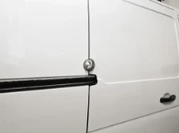 05_Syncro’s security lock on the sliding door of the Master L1 H1