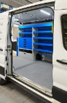 05_The strap-type case compartment in the plumber’s Transit