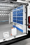 05_Tilting and pull-out transparent containers on the right of the Movano
