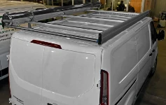 06_A Syncro Ultra roof rack and pipe carrier on the Ford Custom