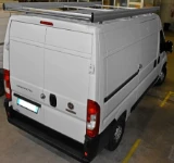 06_The Ducato’s roof rack with Ultrasilent profile 