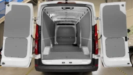 11_A Maxus eDELIVER9 with a complete lining system by Syncro