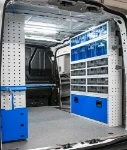 33_Transparent containers on the right of the plumber’s Custom (2)