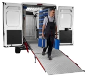 A loading ramp of up to 1800 kg in capacity