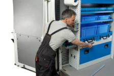 A pull-out vice bench for vans