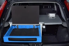 A Punto Van with drawer cabinet and built-in writing board
