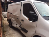 A Syncro mobile workshop after an accident, from the outside