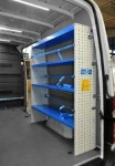 Berlingo Citroen con rivestimento interno in legno e lamiera