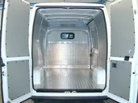 Rivestimento interno con pianale e pannellatura per Berlingo Citroen