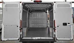 Rivestimento interno in legno e lamiera e portatutto per Jumpy