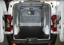 Rivestimento interno con pianale e pannellatura per Berlingo Citroen