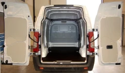 Rivestimento interno completo del Dacia Dokker con pianale e pannellature