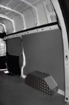 Rivestimento lato sinistro del Dokker con copriruota in alluminio mandorlato