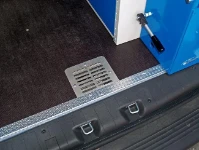 Floor air vent