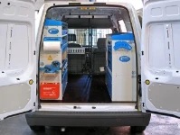 Allestimento officina mobile sul Dacia Dokker con morsa, portarotolo e tanica