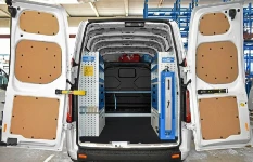 Rivestimento interno con pianale e pannellatura per Berlingo Citroen