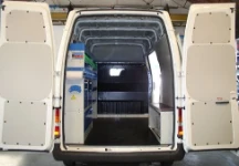Rivestimento interno con pianale e pannellatura per Berlingo Citroen