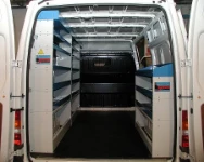 Rivestimento interno in legno e lamiera e portatutto per Jumpy