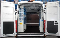 Rivestimento interno completo del Dacia Dokker con pianale e pannellature