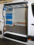 Cassettiera Syncro Ultra nel NV250 vista dal portellone laterale