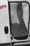 Berlingo Citroen con rivestimento interno in legno e lamiera