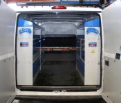 Rivestimento interno in legno e lamiera e portatutto per Jumpy
