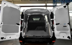 01_The Renault Express Van with floor and bulkhead liners in marble-look plywood