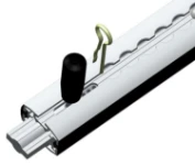 02_A cargo bar with its safety clip removed