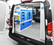 02a_Shelves, drawers and a pull-out vice bench on the left of the Vito