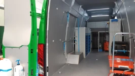 04_The left of the Daily, with Syncro cargo retaining systems and drawers